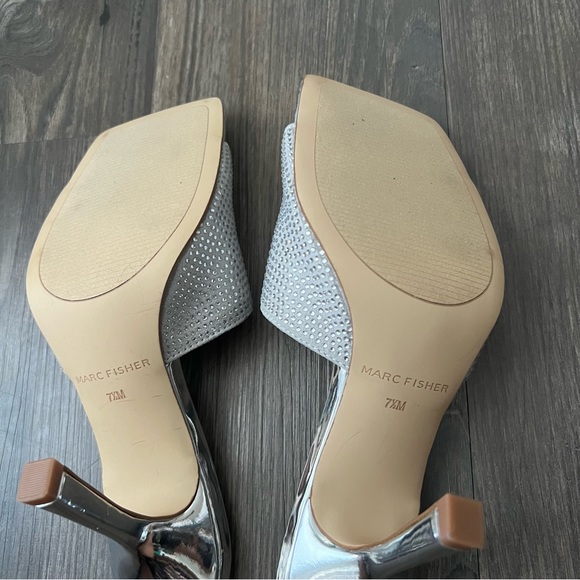Marc Fisher NEW Silver Metallic Rhinestone Square Toe MFDANRIE Shimmery Heels - Picture 15 of 16